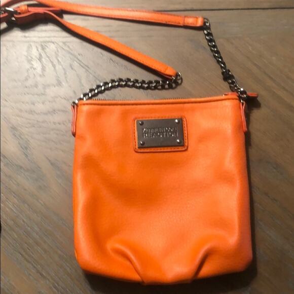 Kenneth Cole Reaction Orange Crossbody Purse - Picture 2 of 7